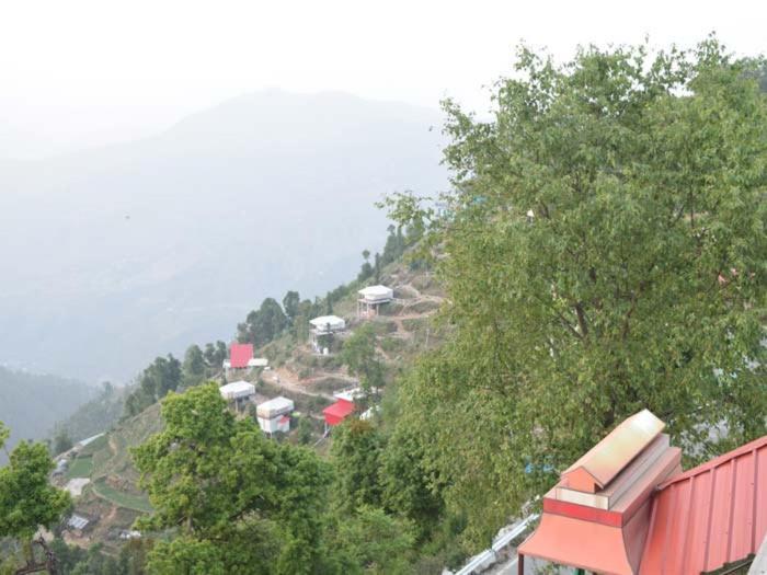 Hotel Crystal Palace Dhanaulti Eksteriør bilde